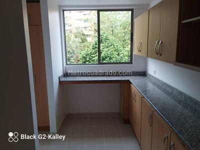 Apartamento de 3 alcobas en arriendo en San Lucas, Envigado, 143 m² · foto 3 de 13