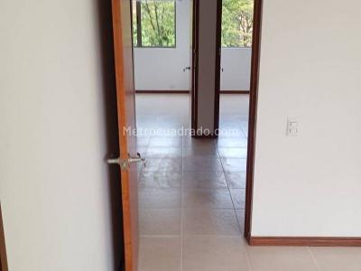 Apartamento de 3 alcobas en arriendo en San Lucas, Envigado, 143 m² · foto 8 de 13