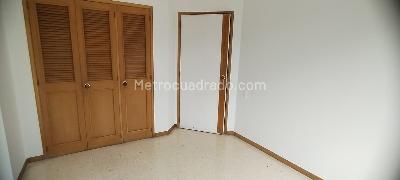 Apartamento de 3 alcobas en arriendo en Los Balsos, Medellín, 120 m² · foto 10 de 17