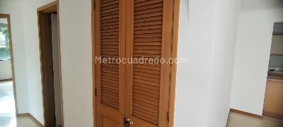 Apartamento de 3 alcobas en arriendo en Los Balsos, Medellín, 120 m² · foto 11 de 17
