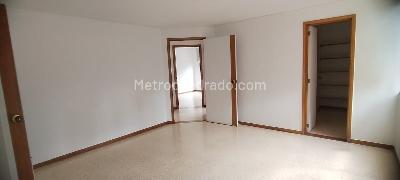 Apartamento de 3 alcobas en arriendo en Los Balsos, Medellín, 120 m² · foto 12 de 17