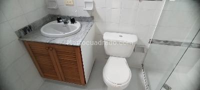 Apartamento de 3 alcobas en arriendo en Los Balsos, Medellín, 120 m² · foto 15 de 17