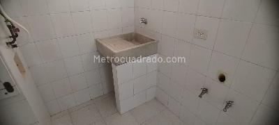 Apartamento de 3 alcobas en arriendo en Los Balsos, Medellín, 120 m² · foto 3 de 17