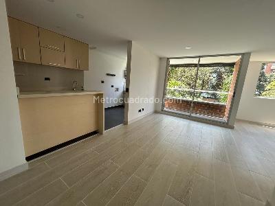Apartamento de 1 alcoba en arriendo en Loma Del Esmeraldal, Envigado, 78 m² · foto 2 de 15