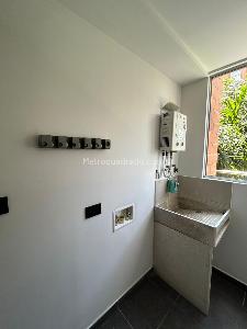Apartamento de 1 alcoba en arriendo en Loma Del Esmeraldal, Envigado, 78 m² · foto 3 de 15