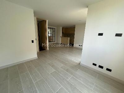 Apartamento de 1 alcoba en arriendo en Loma Del Esmeraldal, Envigado, 78 m² · foto 9 de 15