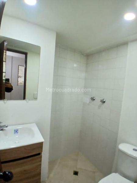 Apartamento Amplio de 3 Alcobas con Piscina en Altos de la Visitación - 3
