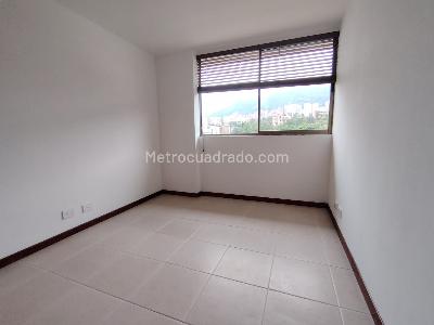 Apartamento en arriendo en La Frontera, Envigado · foto 10 de 16