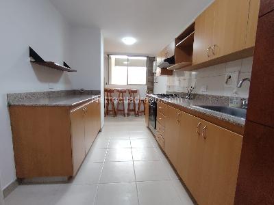Apartamento en arriendo en La Frontera, Envigado · foto 6 de 16