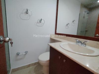 Apartamento en arriendo en La Frontera, Envigado · foto 9 de 16