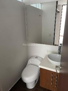 Apartamento de 2 alcobas en arriendo en Cumbres, Envigado, 95 m² · foto 11 de 17