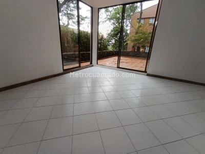 Apartamento de 3 alcobas en arriendo en Loma Del Escobero, Envigado, 100 m² · foto 13 de 13