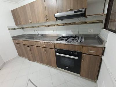 Apartamento de 3 alcobas en arriendo en Loma Del Escobero, Envigado, 100 m² · foto 6 de 13