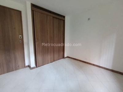 Apartamento de 3 alcobas en arriendo en Loma Del Escobero, Envigado, 100 m² · foto 7 de 13
