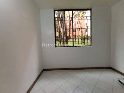 Apartamento de 3 alcobas en arriendo en Loma Del Escobero, Envigado, 100 m² · foto 9 de 13