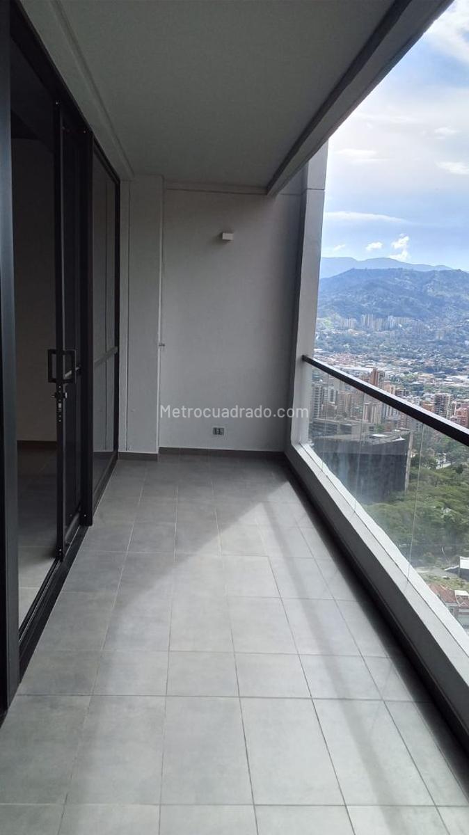 Apartamento de 2 habitaciones en arriendo en Alto de las Palmas, Medellín — imagen 1 de 20