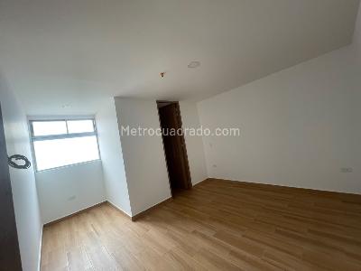 Apartamento de 3 alcobas en arriendo en Zuñiga, Envigado, 120 m² · foto 3 de 11