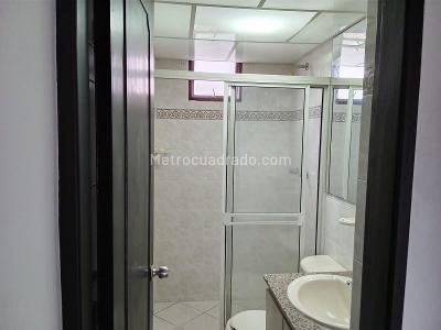 Apartamento de 3 alcobas en arriendo en La Salle, Envigado, 110 m² · foto 6 de 9