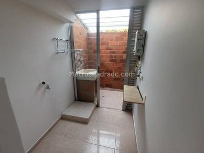 Apartamento de 3 alcobas en venta en Camino Verde, Envigado, 70 m² · foto 7 de 24