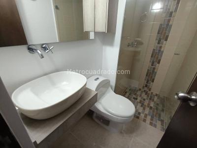 Apartamento de 3 alcobas en venta en Camino Verde, Envigado, 70 m² · foto 9 de 24