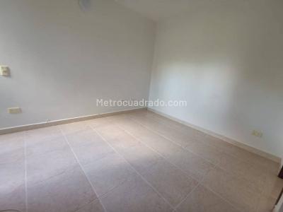 Apartamento de 3 alcobas en venta en Camino Verde, Envigado, 70 m² · foto 13 de 24