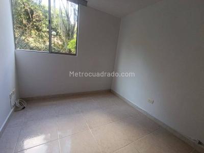 Apartamento de 3 alcobas en venta en Camino Verde, Envigado, 70 m² · foto 14 de 24