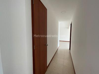 Apartamento de 3 alcobas en arriendo en Oviedo, Medellín, 135 m² · foto 11 de 18