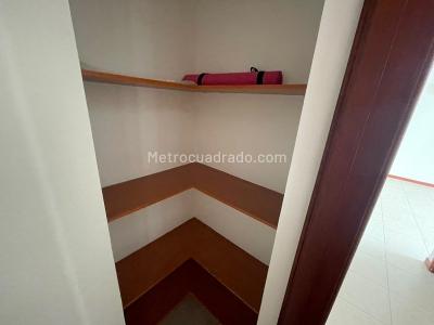 Apartamento de 3 alcobas en arriendo en Oviedo, Medellín, 135 m² · foto 17 de 18