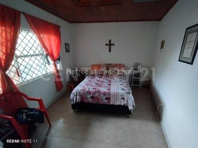 Casa de 5 alcobas en venta en La Salle, Villavicencio, 480 m² · foto 13 de 20