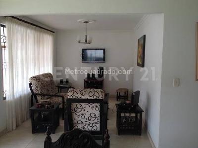 Casa de 3 alcobas en venta en El Cairo, Villavicencio, 844 m² · foto 7 de 16