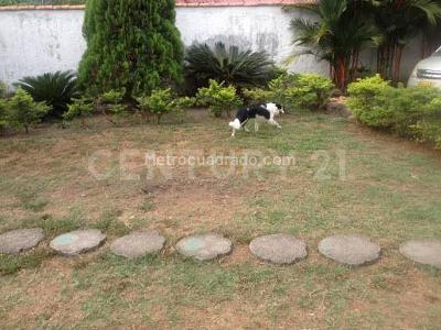 Casa de 3 alcobas en venta en El Cairo, Villavicencio, 844 m² · foto 14 de 16