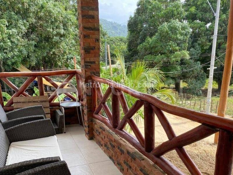 Edificio de Oficinas en Venta, Palomino, Dibulla - Más
