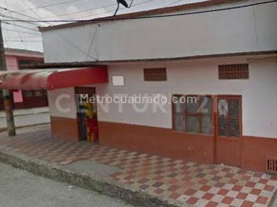 Casa de 5 alcobas en venta en Guayabal, Villavicencio, 186 m² · foto 2 de 5