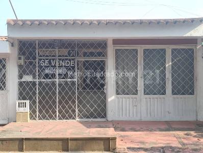 Casa de 4 alcobas en venta en San Antonio, Villavicencio, 216 m² · foto 2 de 14