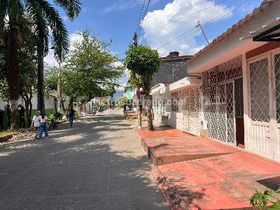 Casa de 4 alcobas en venta en San Antonio, Villavicencio, 216 m² · foto 3 de 14