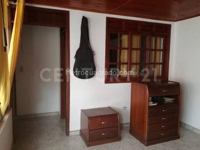 Casa de 5 alcobas en venta en Camoa, Villavicencio, 150 m² · foto 4 de 5