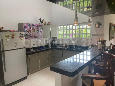 Casa de 3 alcobas en venta en Villa, Villavicencio, 1750 m² · foto 3 de 12