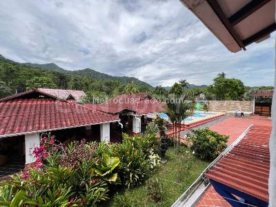 Casa de 5 alcobas en venta en Naturalia, Villavicencio, 1507 m² · foto 6 de 12