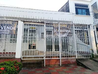Casa de 5 alcobas en venta en Barzal, Villavicencio, 250 m² · foto 3 de 18