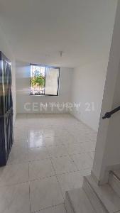 Casa de 4 alcobas en venta en Manantial, Villavicencio, 72 m² · foto 3 de 20