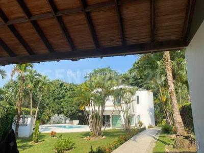 Casa de 5 alcobas en venta en Villa, Villavicencio, 1091 m² · foto 2 de 18