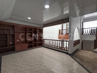Casa de 5 alcobas en arriendo en Camoa, Villavicencio, 294 m² · foto 10 de 20