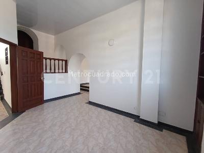 Casa de 5 alcobas en arriendo en Camoa, Villavicencio, 294 m² · foto 9 de 20