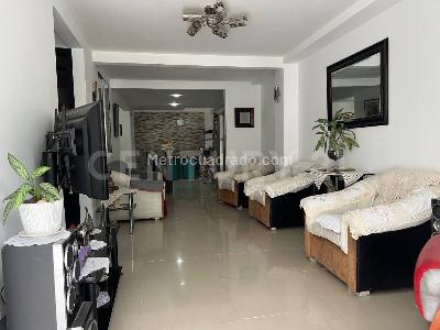 Casa de 5 alcobas en venta en Abajam, Villavicencio, 76 m² · foto 2 de 15