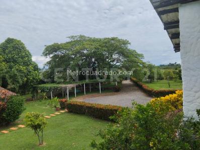 Casa de 4 alcobas en venta en Cond, Villavicencio · foto 10 de 14