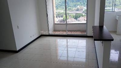 Apartamento en venta en Pilsen, Itagüí · foto 3 de 10