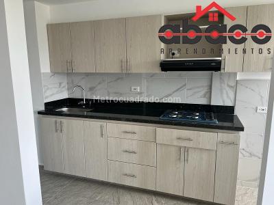 Apartamento de 3 alcobas en arriendo en La Mina, Envigado, 57 m² · foto 3 de 8