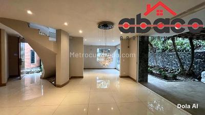 Casa de 3 alcobas en venta en Loma De Las Brujas, Envigado, 340 m² · foto 5 de 20