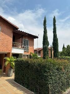 Casa de 5 alcobas en venta en Pance, Cali, 300 m² · foto 2 de 20