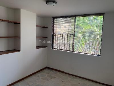 Apartamento de 4 alcobas en venta en Ciudad Jardin, Cali, 130 m² · foto 10 de 18